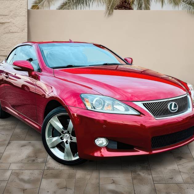 Lexus IS 350C 2011